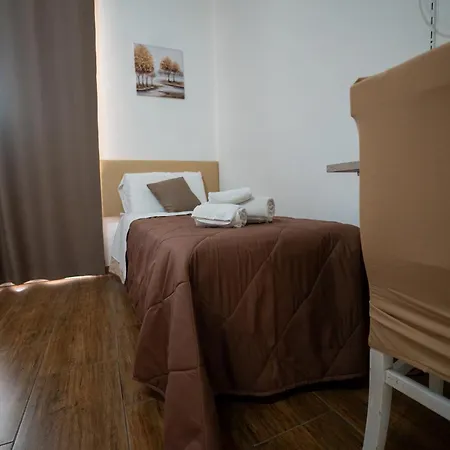 Achibea Bed & Breakfast 2*