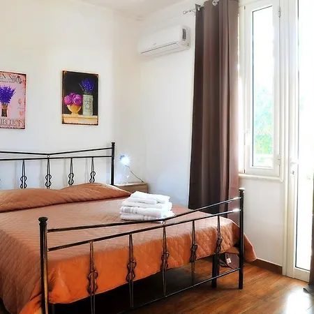 ベッド・アンド・ブレックファスト Achibea 4*