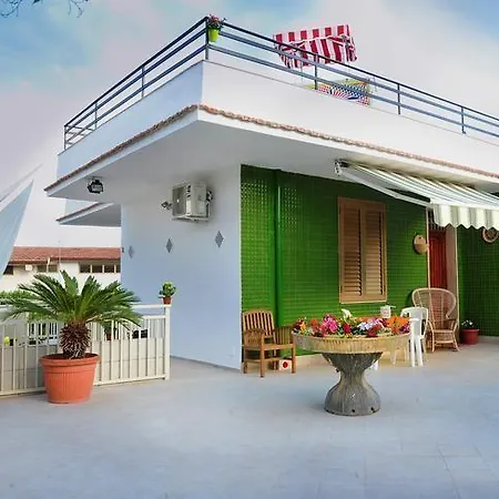 Achibea فندق مبيت وإفطار 4*